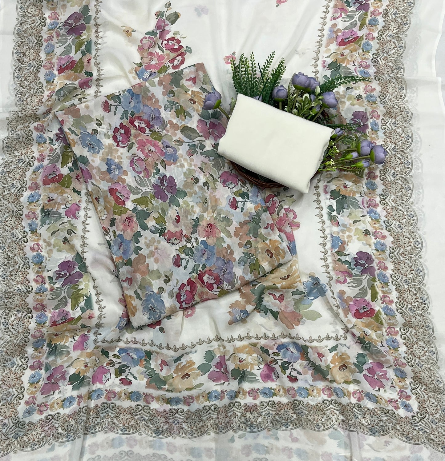 719A Georgette Cream Suit Fabric / CKC Georgette Suits