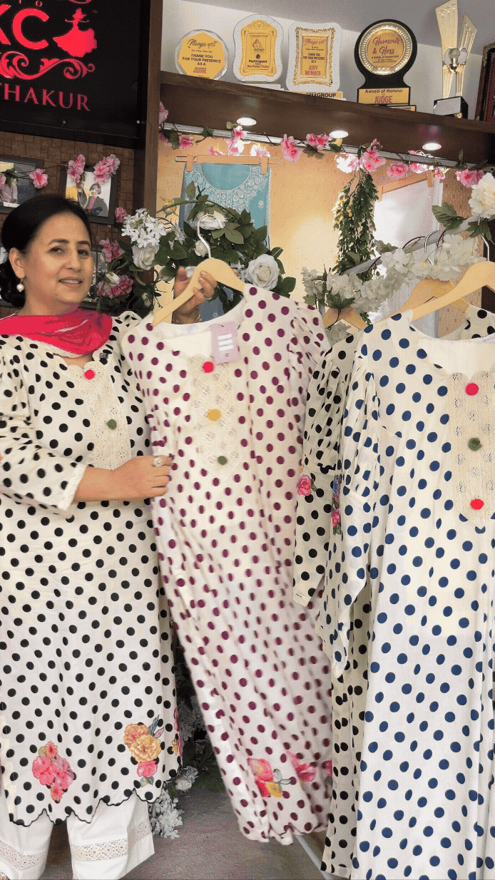 Cotton Cream With Majenta Stitched Suit / Polka Petals