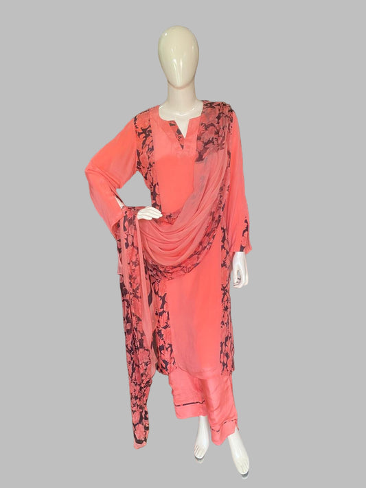 Crepe Peach Stitched Suit / Panel Design