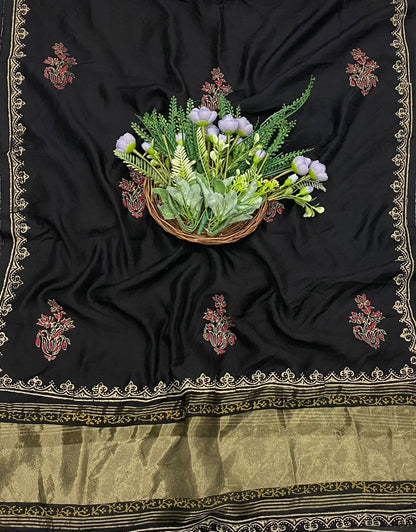 901A Cotton Maroon with Black Suit Fabric / CKC Cotton Bazaar