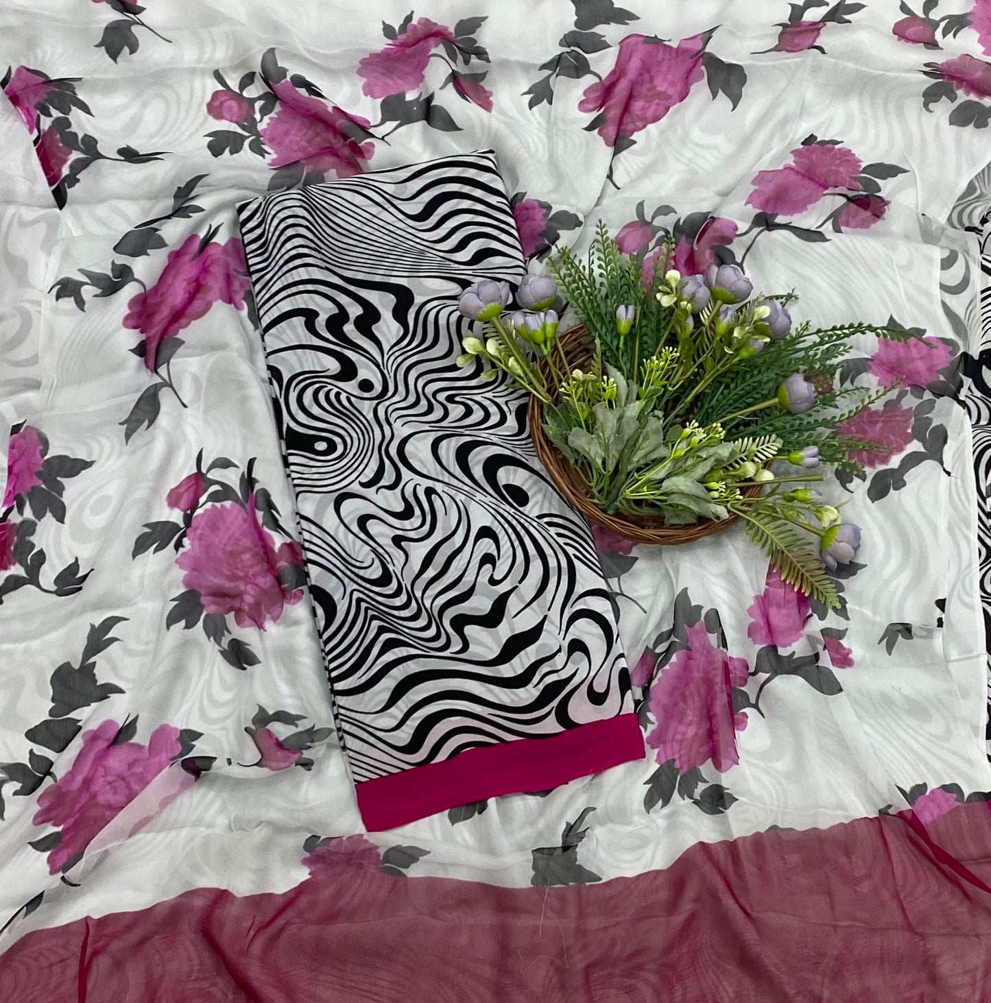 121B Crepe Magenta Suit Fabric / CKC Crepe Suits