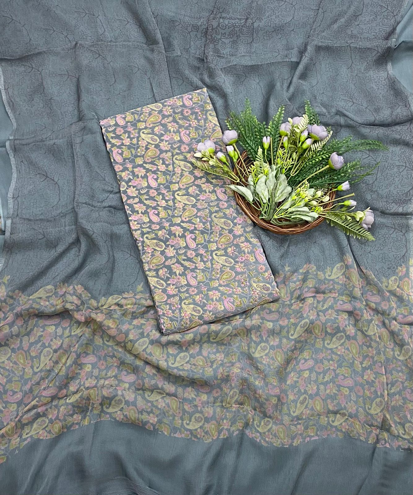 164B Crepe Grey Suit Fabric / CKC Chiffon Suits