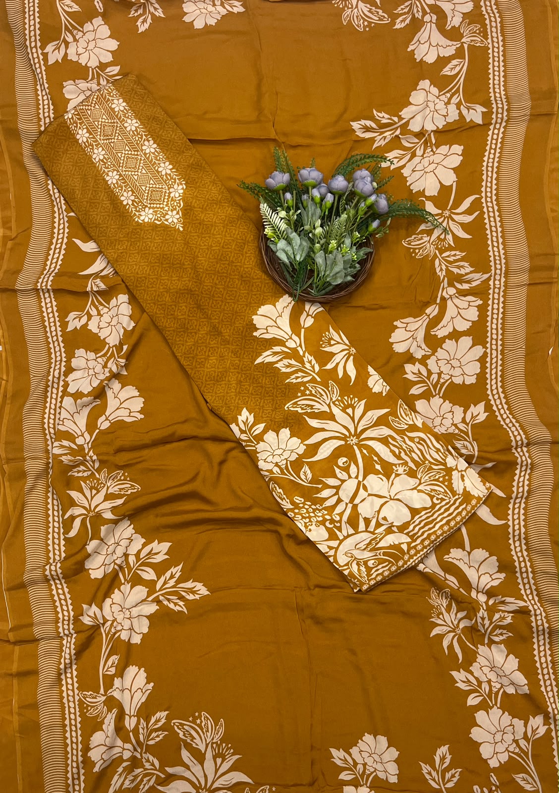 184C Crepe Mustard Suit Fabric / CKC Crepe Suits
