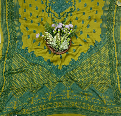 462C Crepe Green With Yellow Suit Fabric / CKC Crepe Suits