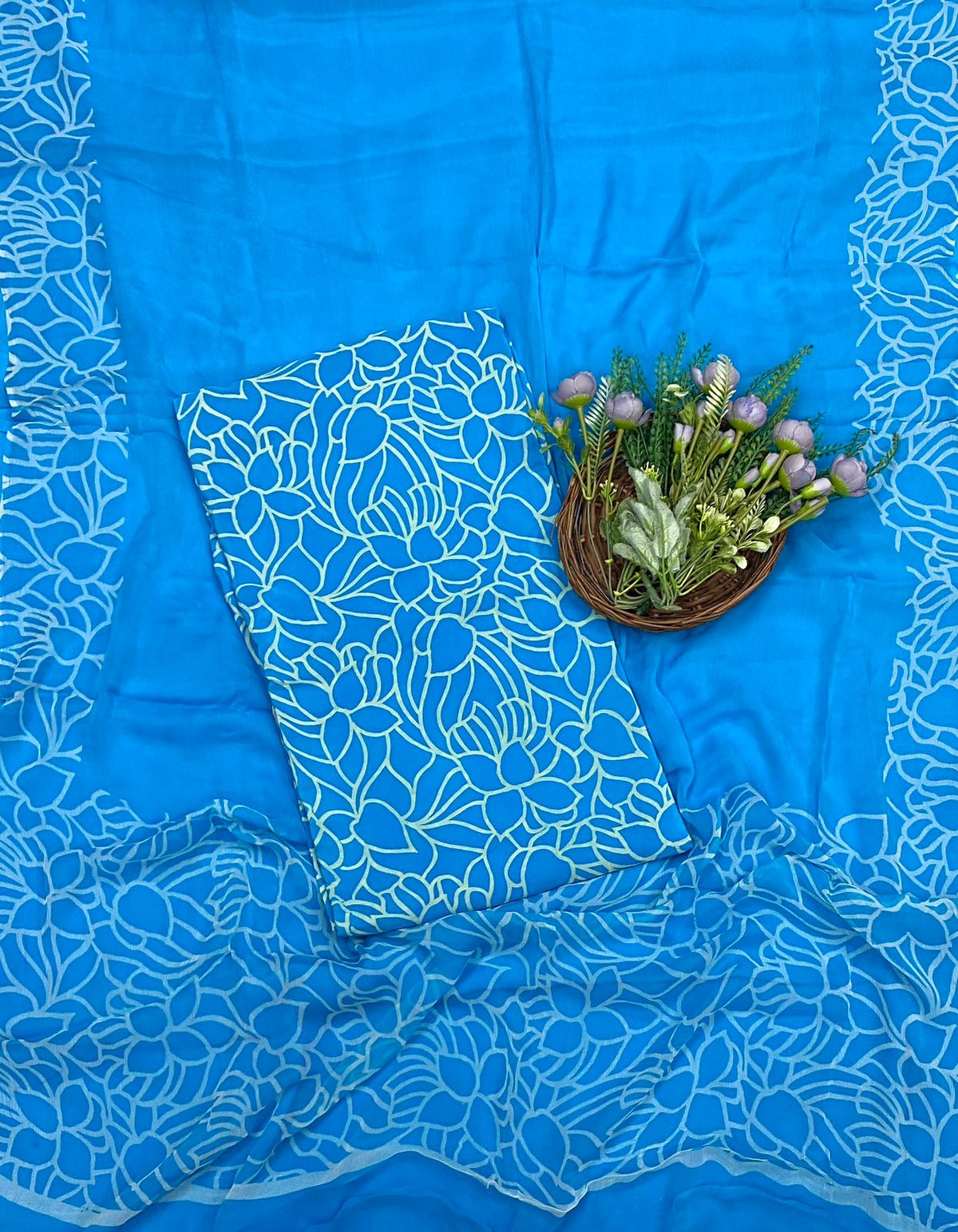 495C Crepe Blue Suit Fabric / CKC Crepe Suits