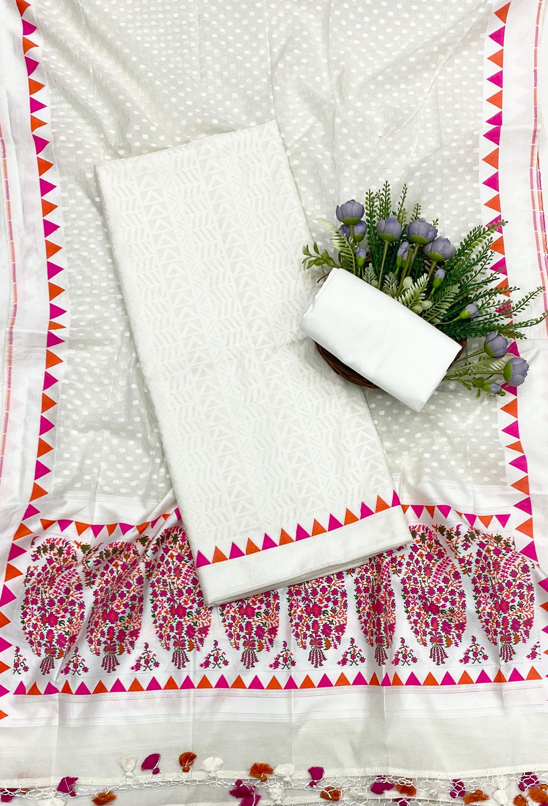 553C  Handloom Jamdani White With Dark Pink Suit Fabric / CKC Jamdani Suits