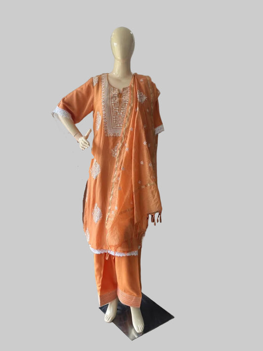 सेल्फ शिमर बेज सूट फ़ैब्रिक / समर एलिगेंस