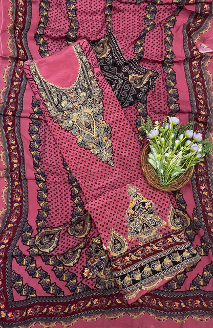 753C Crepe Pink Suit Fabric / CKC Crepe Suits
