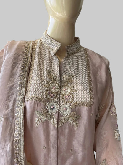 770C Chinon Light Pink Stitched Suit / CKC Stitched Suits