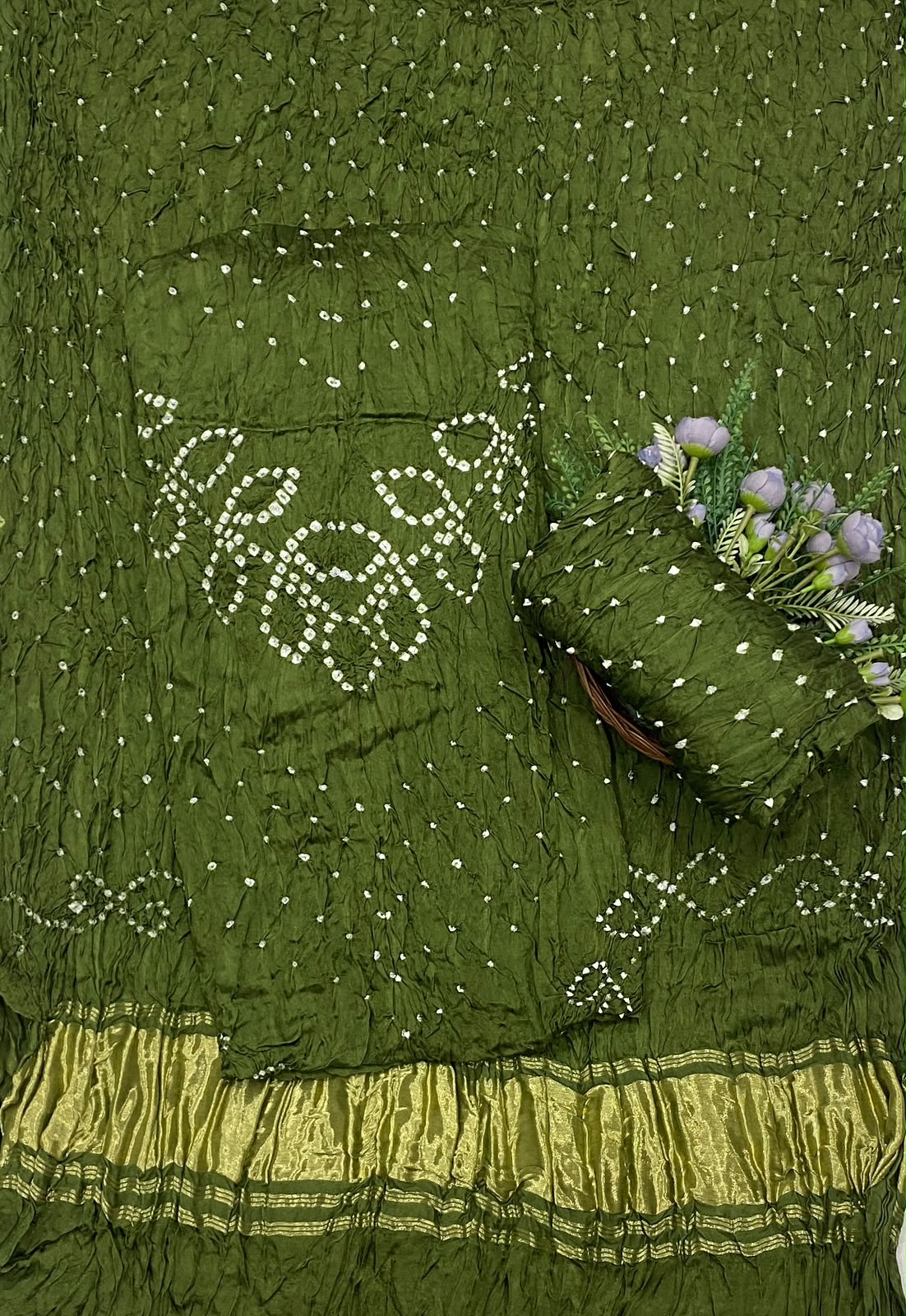 22D Gazi Silk Light Green Suit Fabric / CKC Banarasi Edit