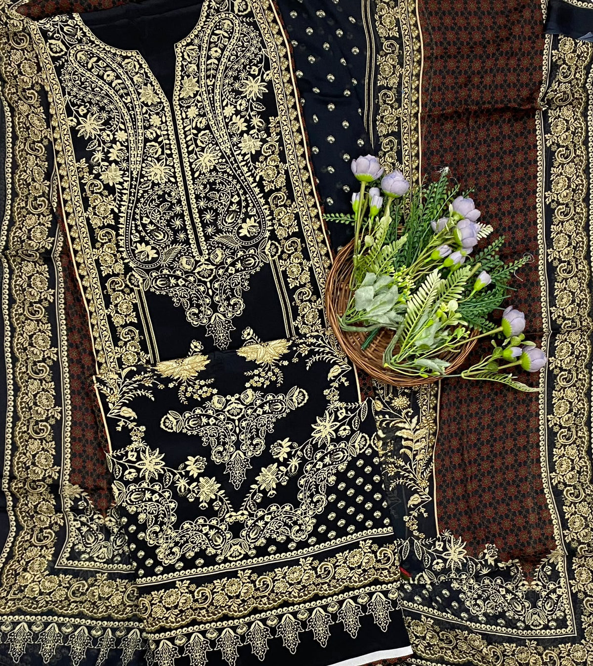 593D Crepe Black Suit Fabric / CKC Crepe Suits