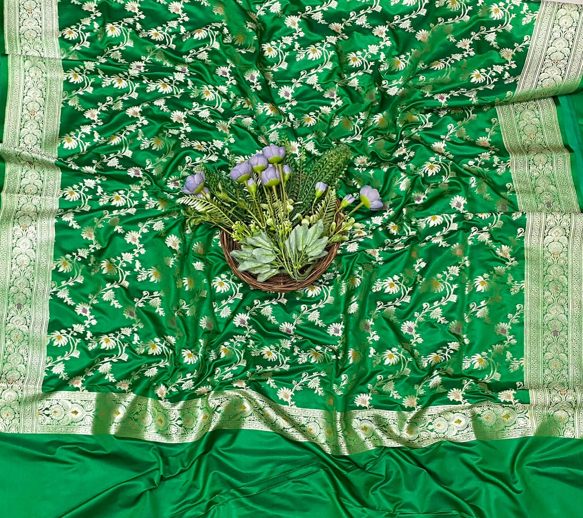 975D Banarasi Silk Green Suit Fabric / CKC Banarasi Edit