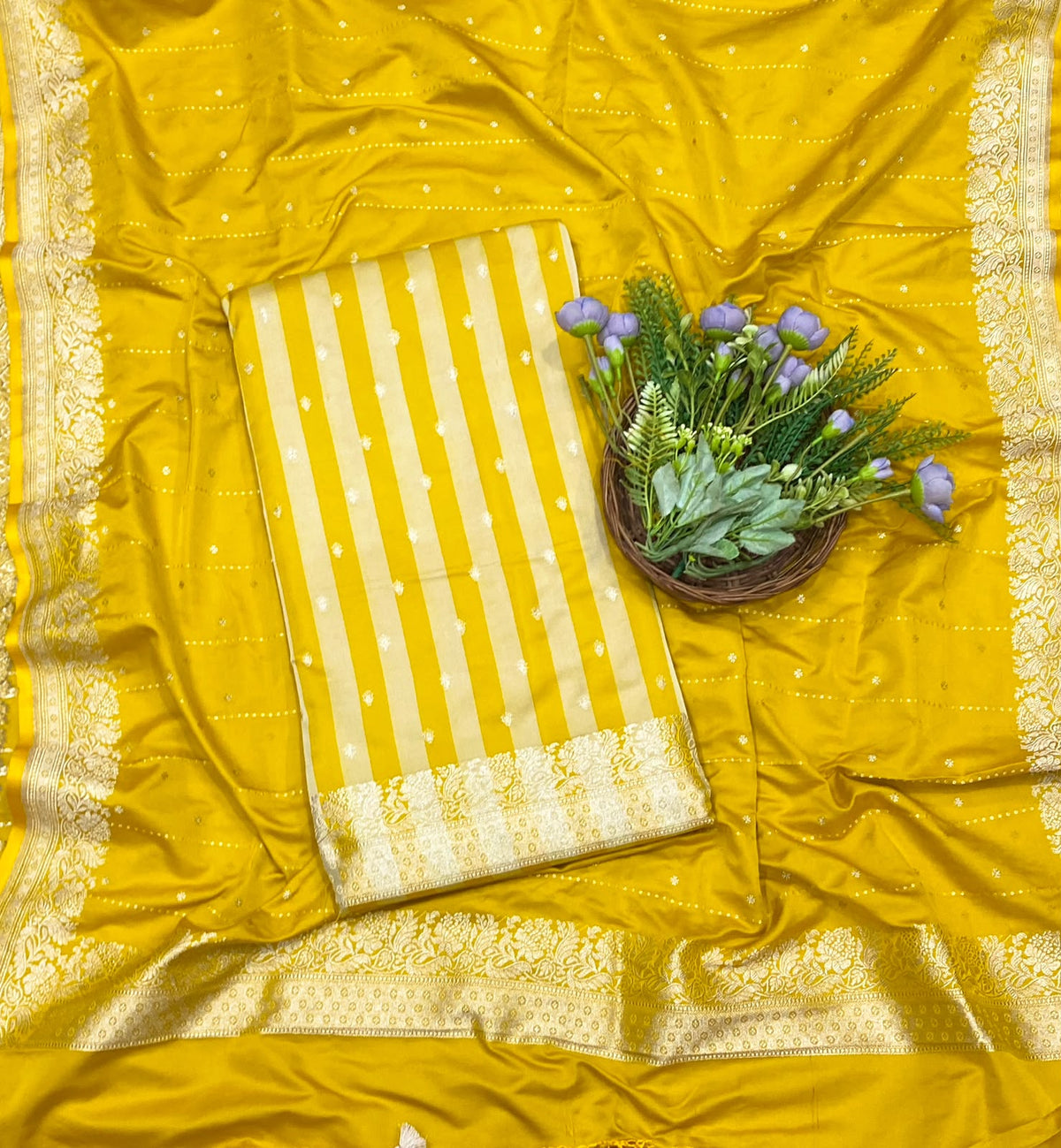 899D Banarasi Silk Yellow Suit Fabric / CKC Banarasi Edit
