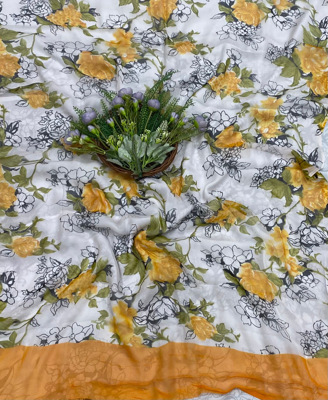 115B Crepe Yellow Suit Fabric / CKC Crepe Suits