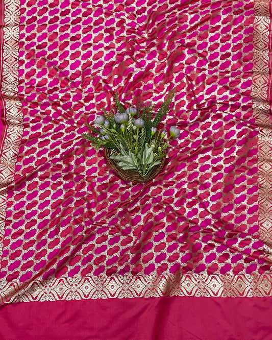 652C Banarasi Silk Majenta Suit Fabric / CKC Banarasi Edit