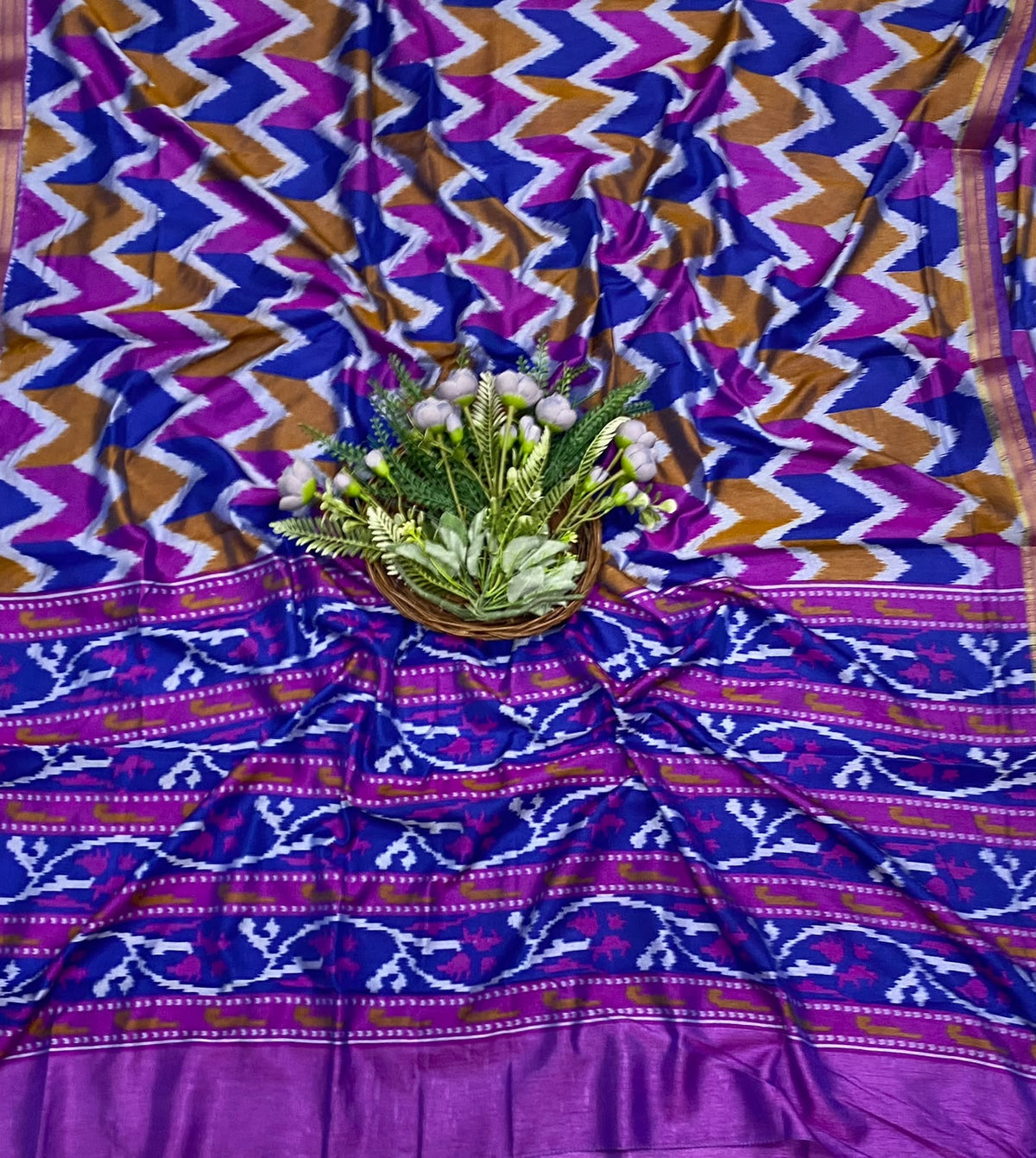 सेल्फ शिमर बेज सूट फ़ैब्रिक / समर एलिगेंस