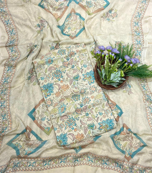 818D CREPE CREAM WITH BLUE SUIT / CKC CREPE SUITS